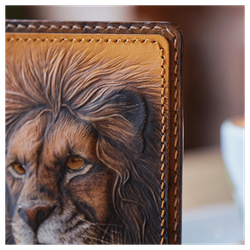 Кожаная обложка на паспорт «Лев»