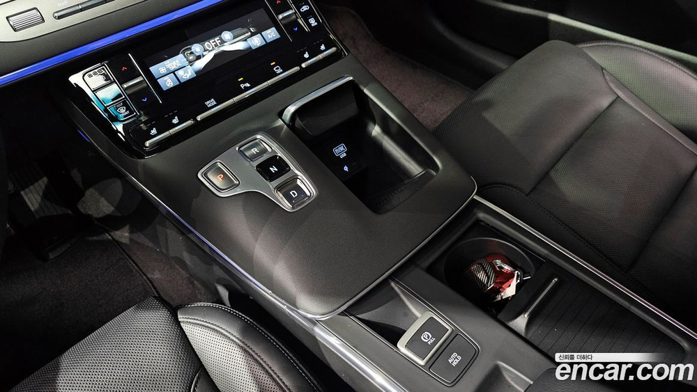 Hyundai The New Grandeur (Azera) IG Hybrid LeBlanc (08.2021)