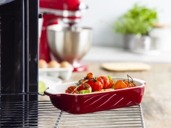 KitchenAid Керамическое блюдо 26x15,5x6,5 см + крышка Империя красный EAN 4894871028609