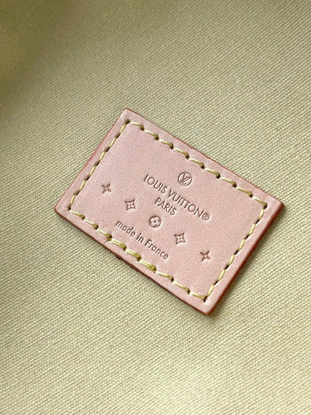 Louis Vuitton Astor