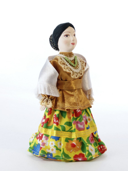 Кукла фарфоровая Донская казачка