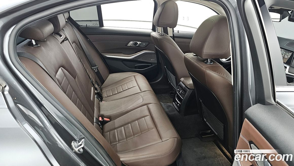 BMW 3 Series (G20) 320d Luxury (09.2019)