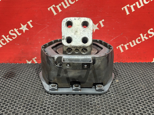 Подушка двигателя задняя