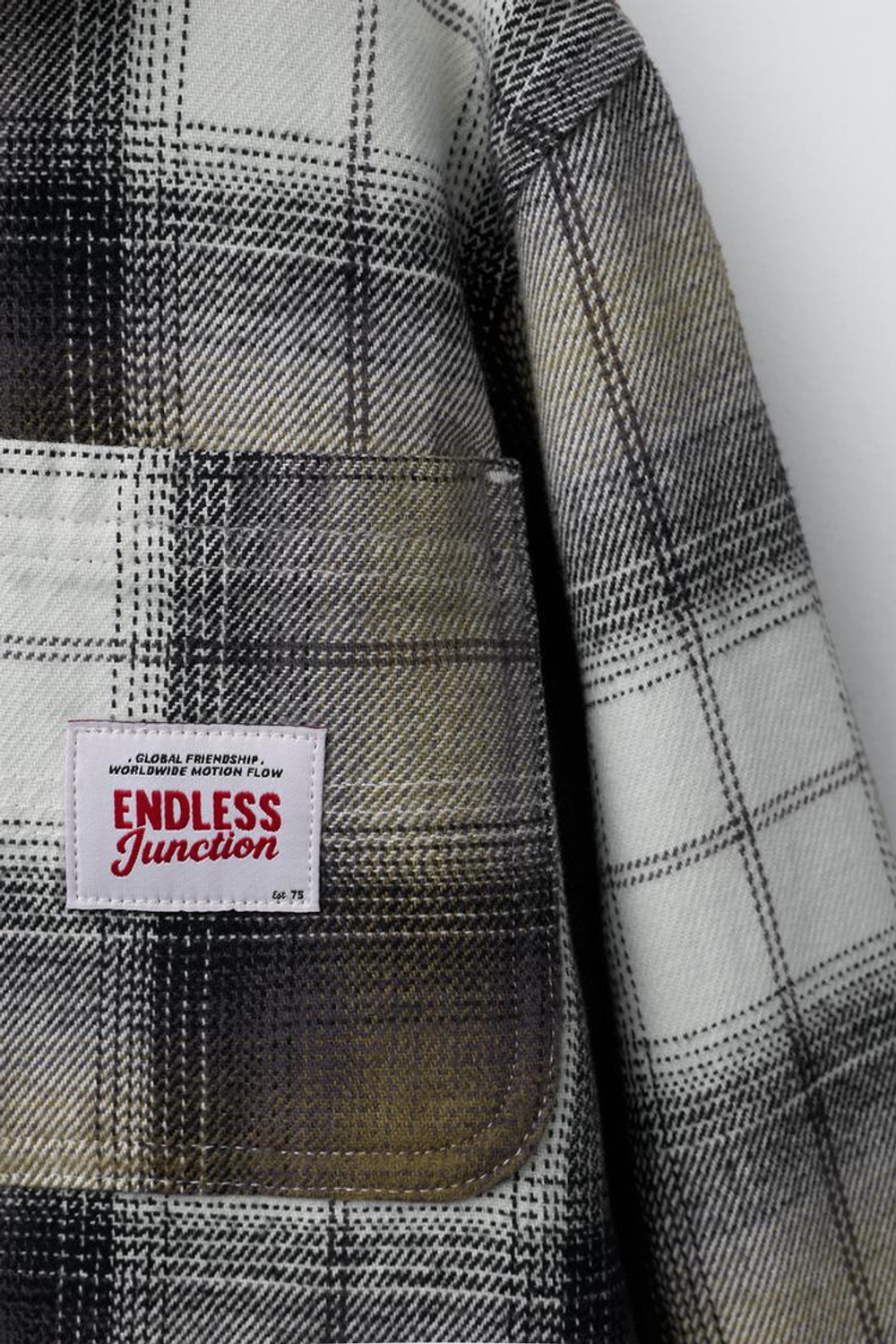 ZARA КУРТКА-РУБАШКА В КЛЕТКУ С ОТСТЕГИВАЮЩИМСЯ КАПЮШОНОМ ИЗ МЯГКОЙ ТКАНИ, КОРИЧНЕВЫЙ