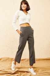 Qadın üçün beli rezinli, cibli, enli ayaqlı açıq boz şalvar 10121083