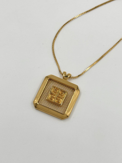 Кулон с лого Givenchy