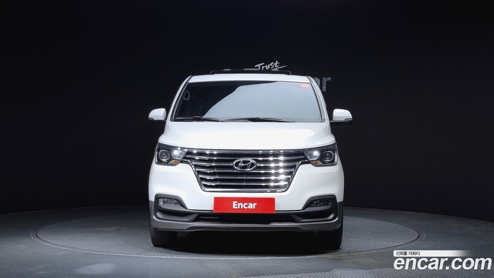 Hyundai The New Grand Starex Urban 9-и местный (01.2020)