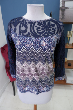 Блуза с ажуром 48 размер