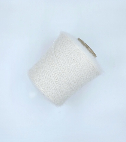 Filcom art. Aurora, кид мохер 70% шелк 30%, 850 м в 100 г, айвори