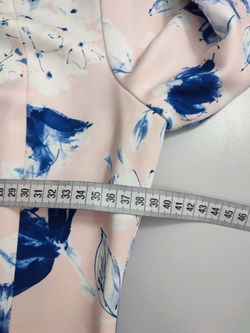 Платье Zara нежной расцветки 44 размер