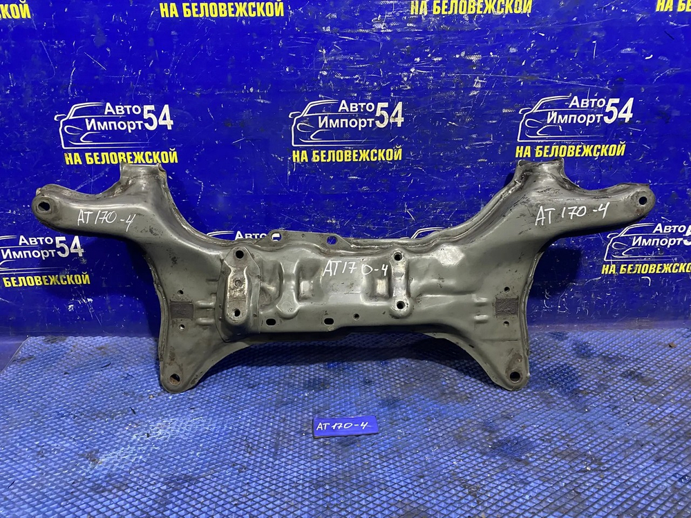 Балка передняя поперечная TOYOTA CORONA 1988