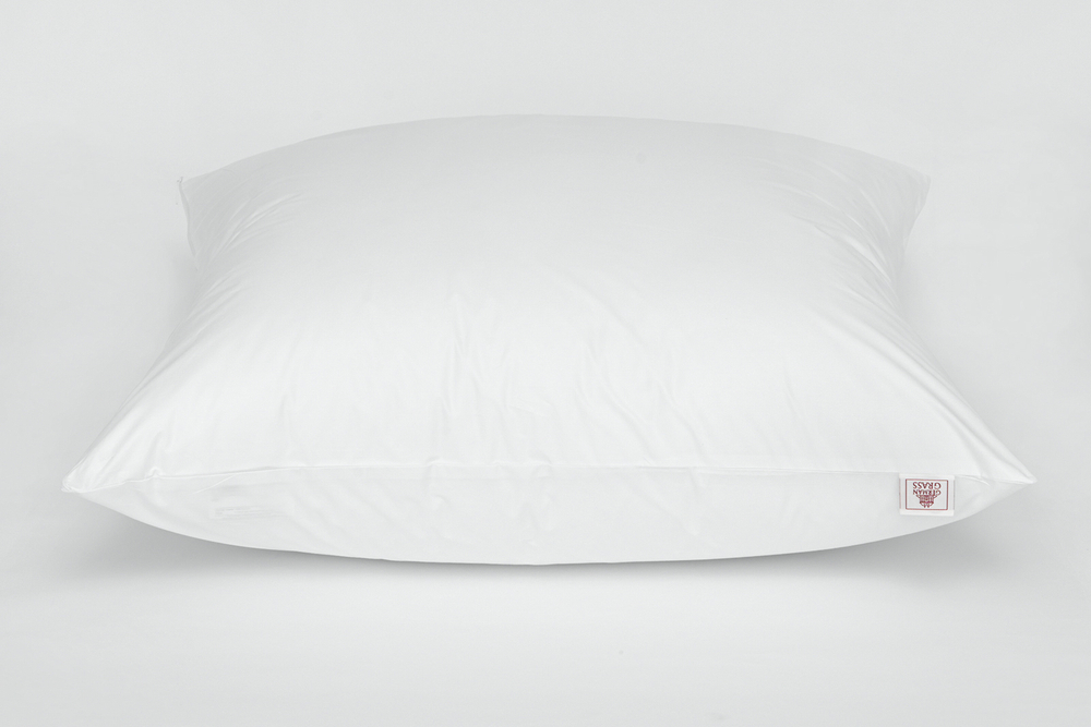 Защитный наперник на молнии 70х70 German Grass белый