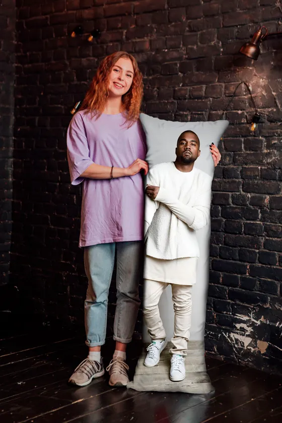 Дакимакура Канье Уэст №3