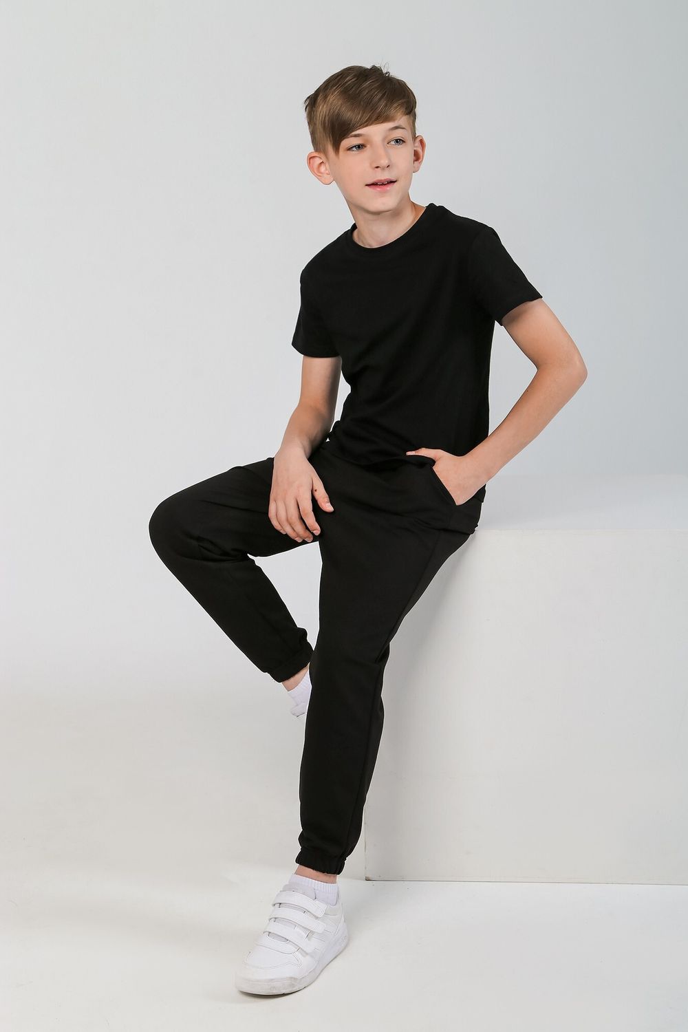 Фуфайка (футболка) для мальчика Бэйсик-2 Виотекс ЧЁРНЫЙ