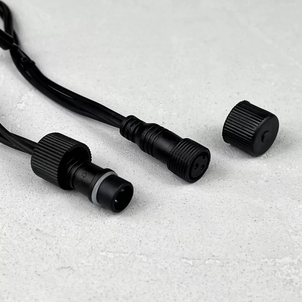 Светодиодная бахрома с колпачком 3,2*0,9 м., 168 теплых белых LED ламп, мерцание, каучуковый черный провод, LTC (LL168BLW-1-2WW)