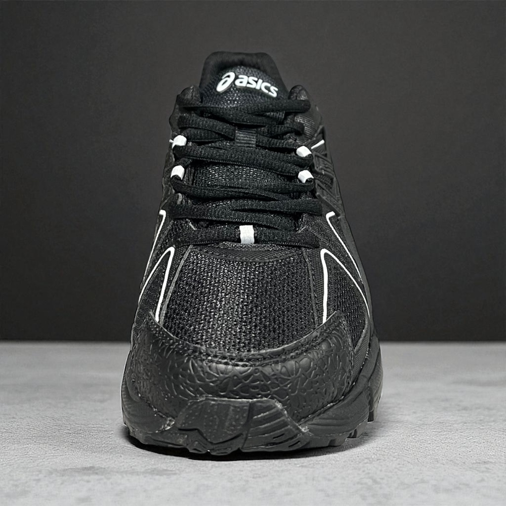 Asics Gel-Kahana 8 • Black Line White