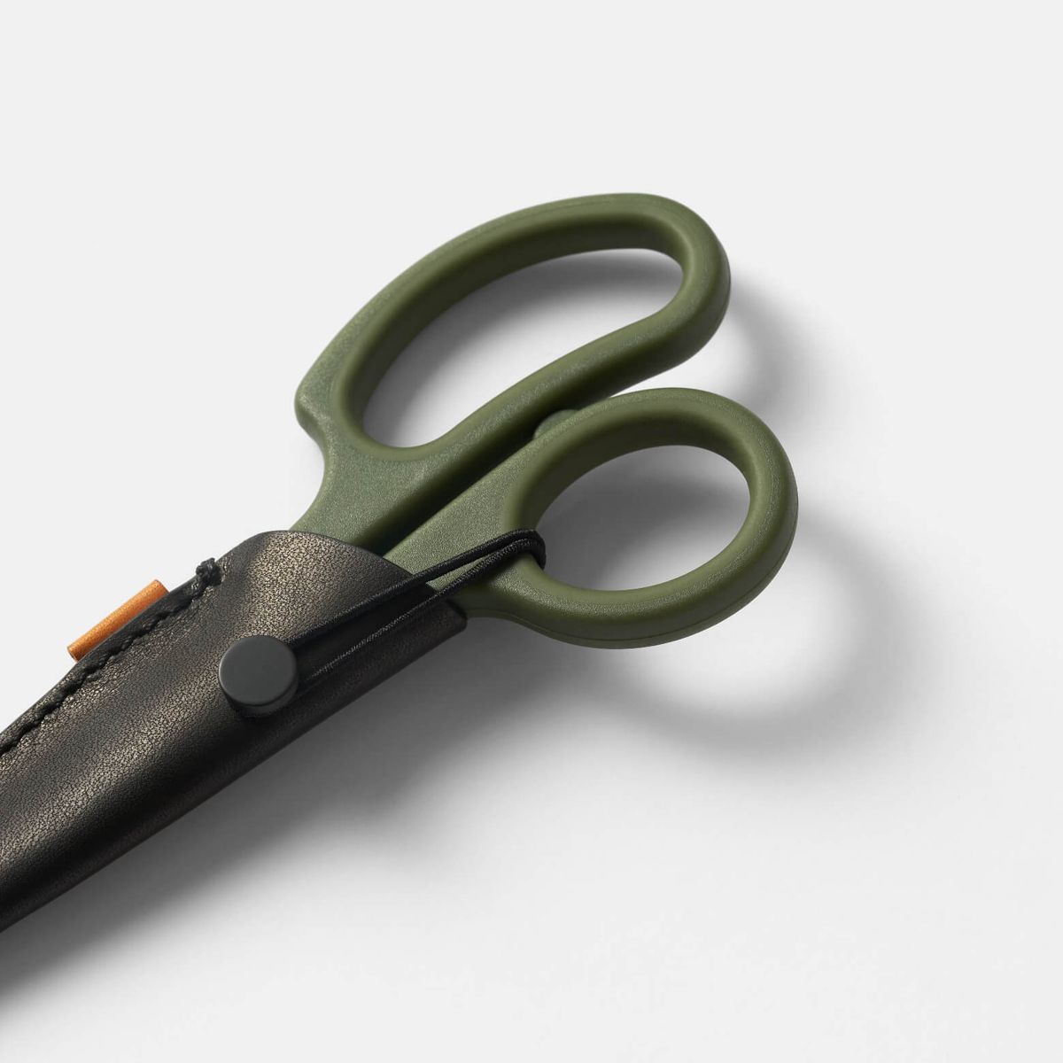 HMM Exacto Scissors Green — ножницы с чехлом