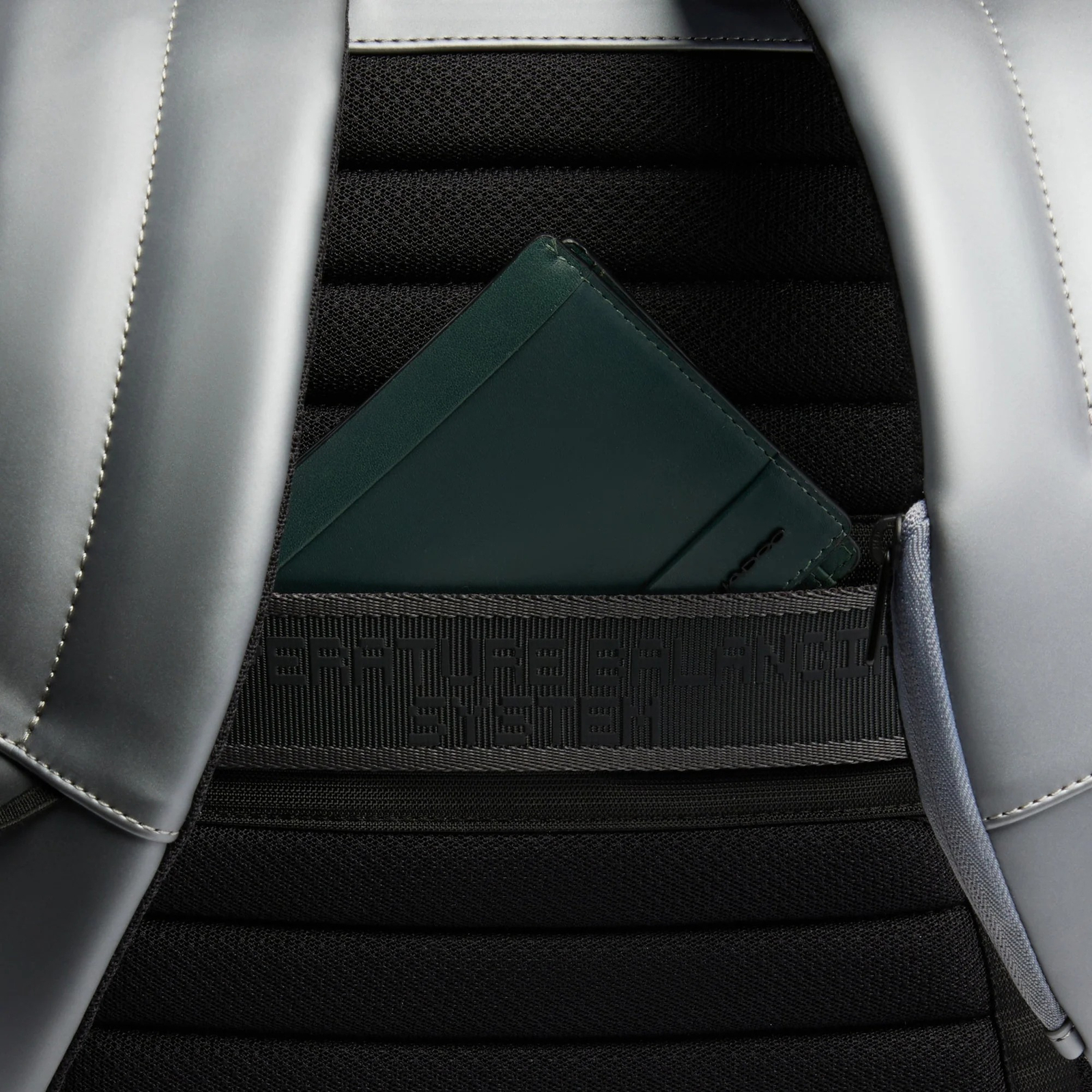 Рюкзак для ноутбука Piquadro Corner 2.0/Argento-nero
