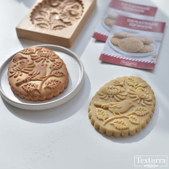 Печатный пряник с птицей