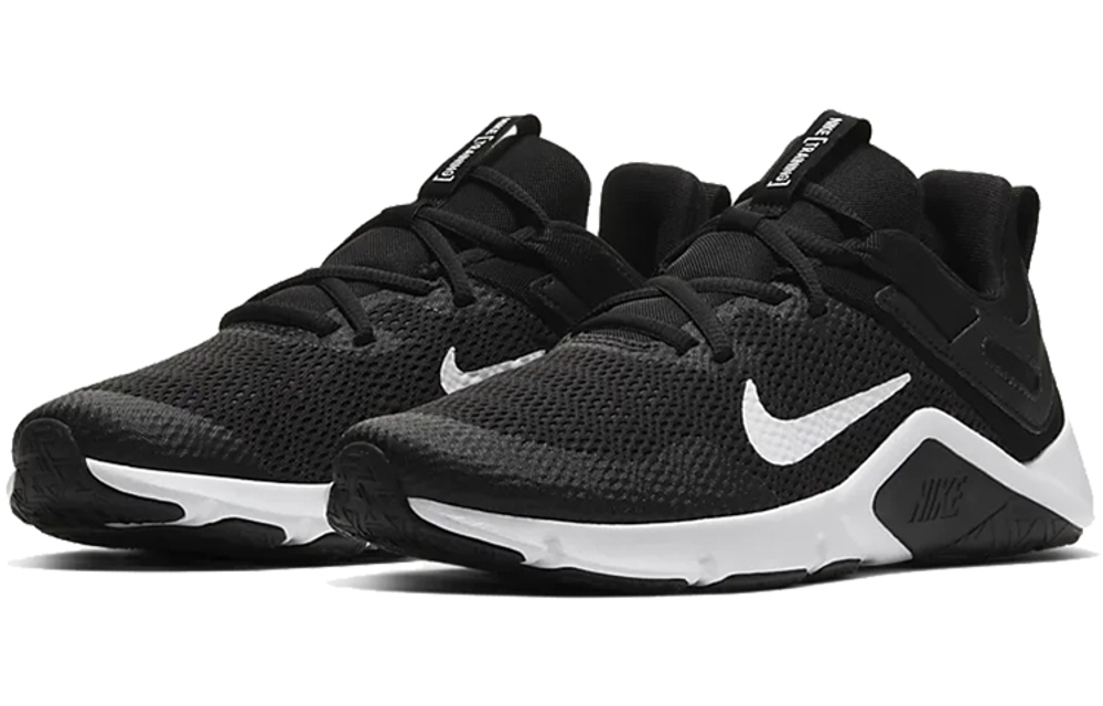 Кроссовки Nike Legend Essential (Женская размерная сетка)