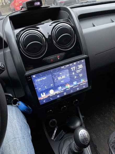 Магнитола для Renault Duster 1 2015-2020 (ШГУ овальное, рамка-накладка) - FarCar XXL1220M монитор 9.5" 2K QLED на Android 14, TS20, 8+256Гб, CarPlay, 4G SIM-слот