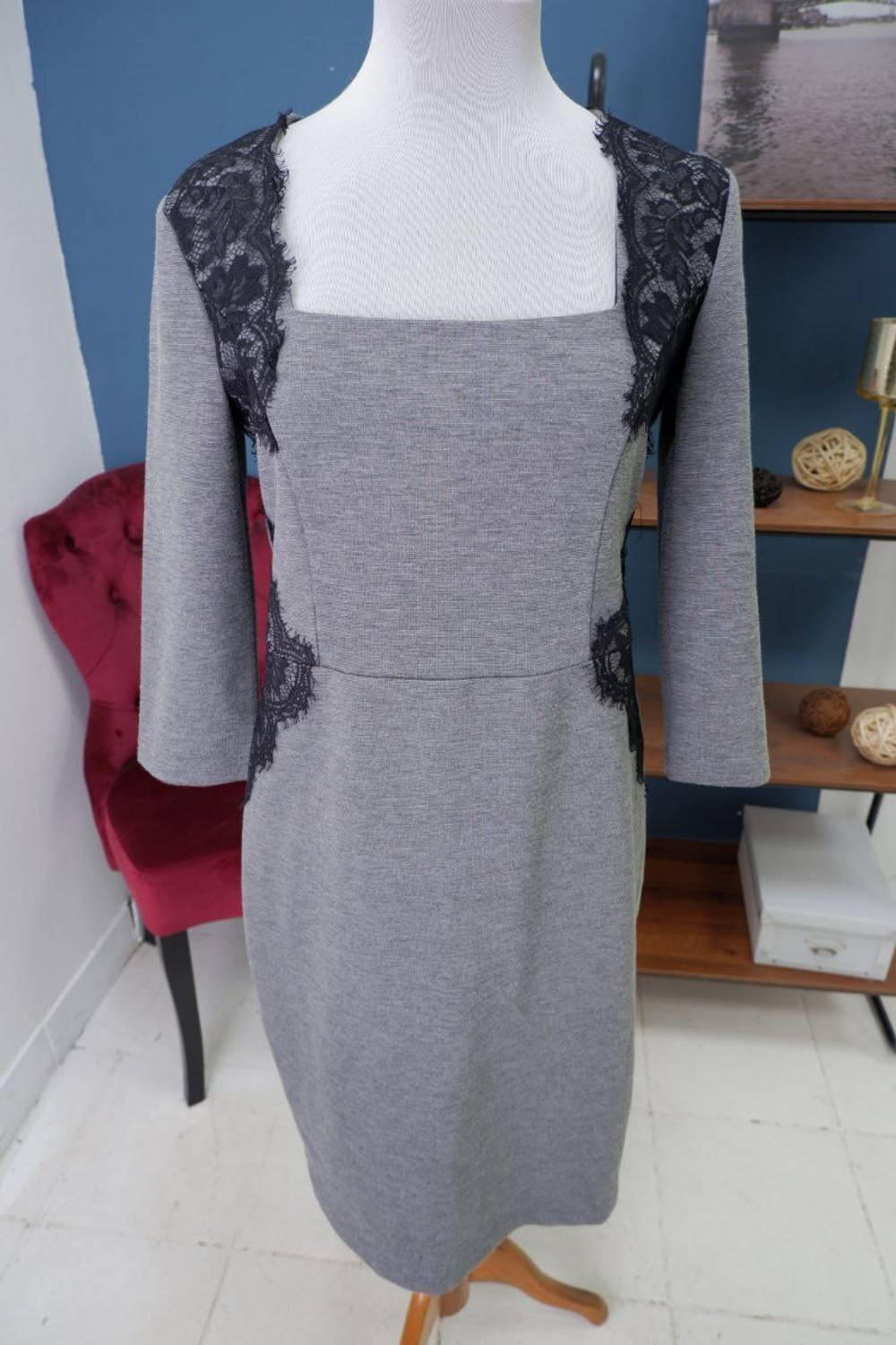 Платье Concept Club серое 46 размер