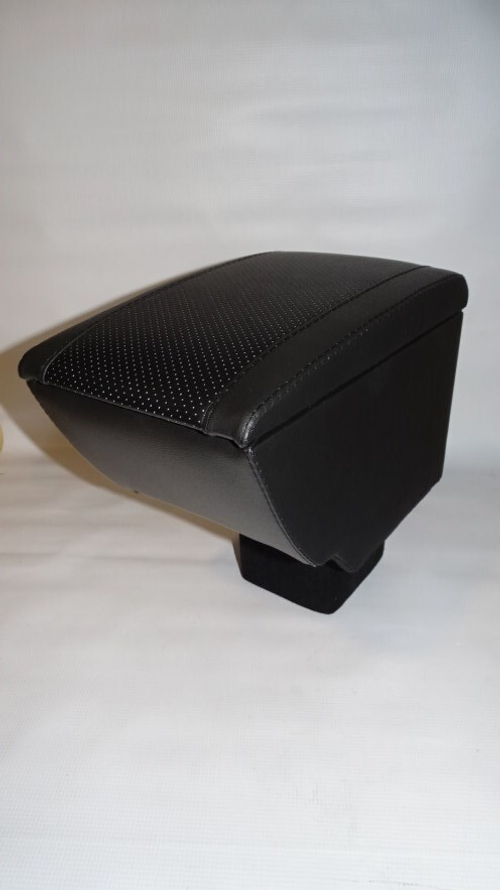 Бар подлокотник /Ford Focus II/ с 2005-2011 г. вставка в подстаканник (АвтоСлава)