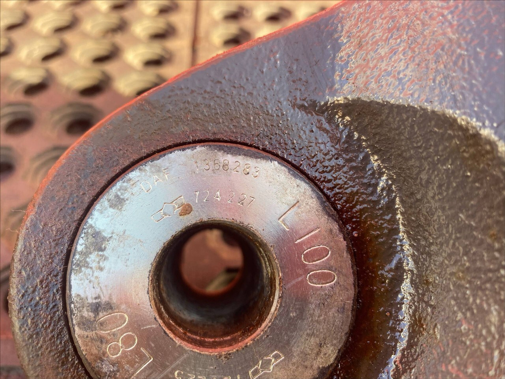 Кронштейн передней рессоры правый 2018г.