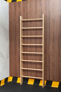 Деревянная шведская стенка (стойка - сосна, поручень 800 мм - береза)