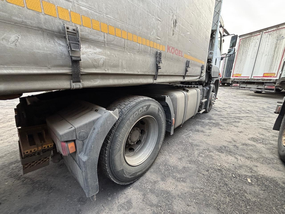 Ford Cargo 4x2 Седельный тягач Cargo (Дизельный, 12,7 л, 420 л.с., МТ)