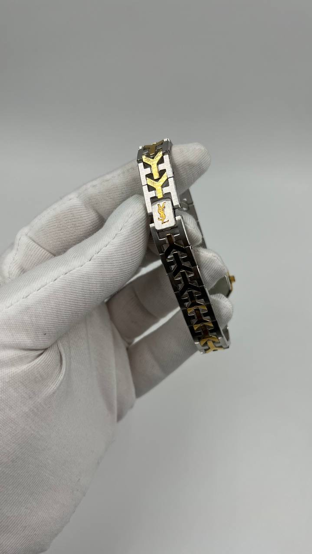 Часы Yves Saint Laurent