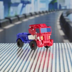Hasbro Transformers CYBERWORLD - Фигурка Оптимус Прайм 10 см Cyber Changers G1040