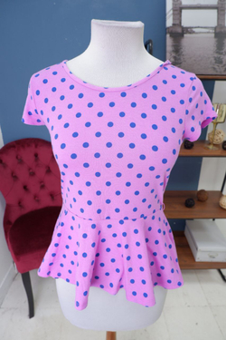 Футболка фиолетовая в горох 40 размер