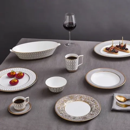 Wedgwood Обеденная тарелка Renaissance Grey 27 см