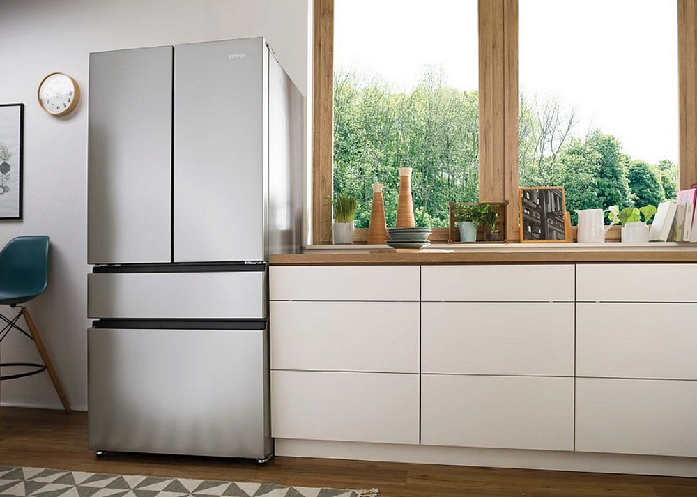 Отдельностоящий холодильник Gorenje NRM8181UX