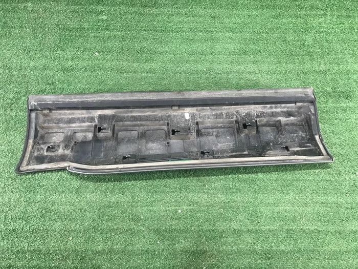 Накладка двери задняя правая Audi Q7 2 (2015-н.в.)