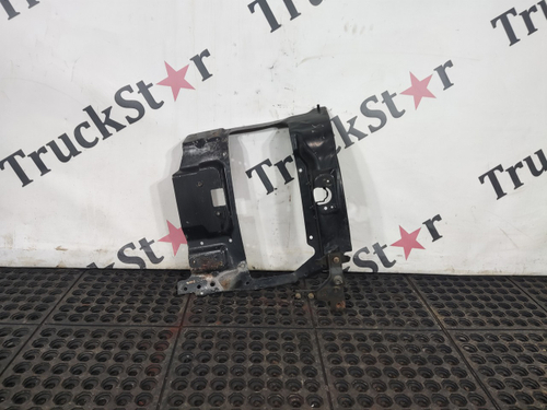 Кронштейн фары правой