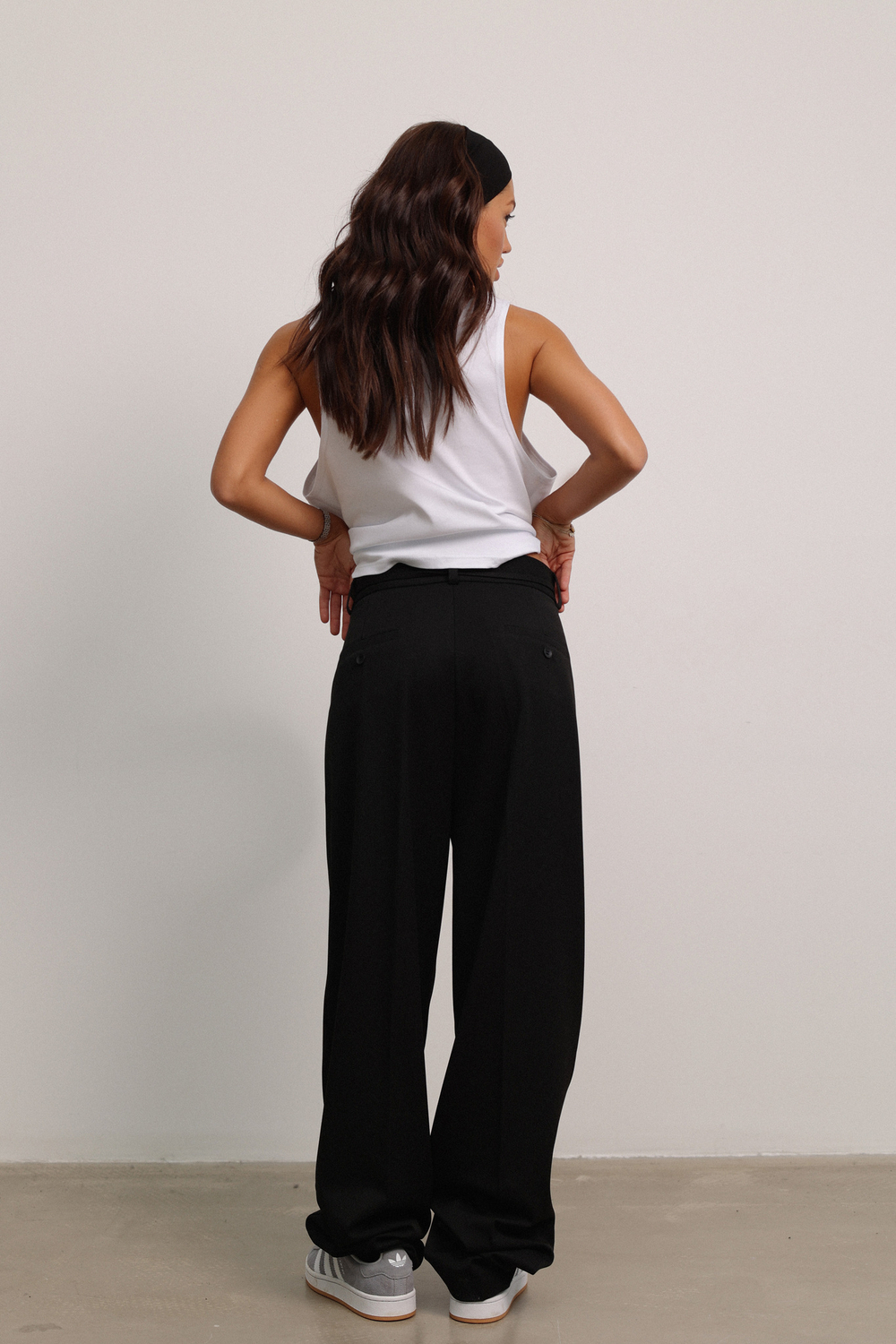 Брюки широкого кроя