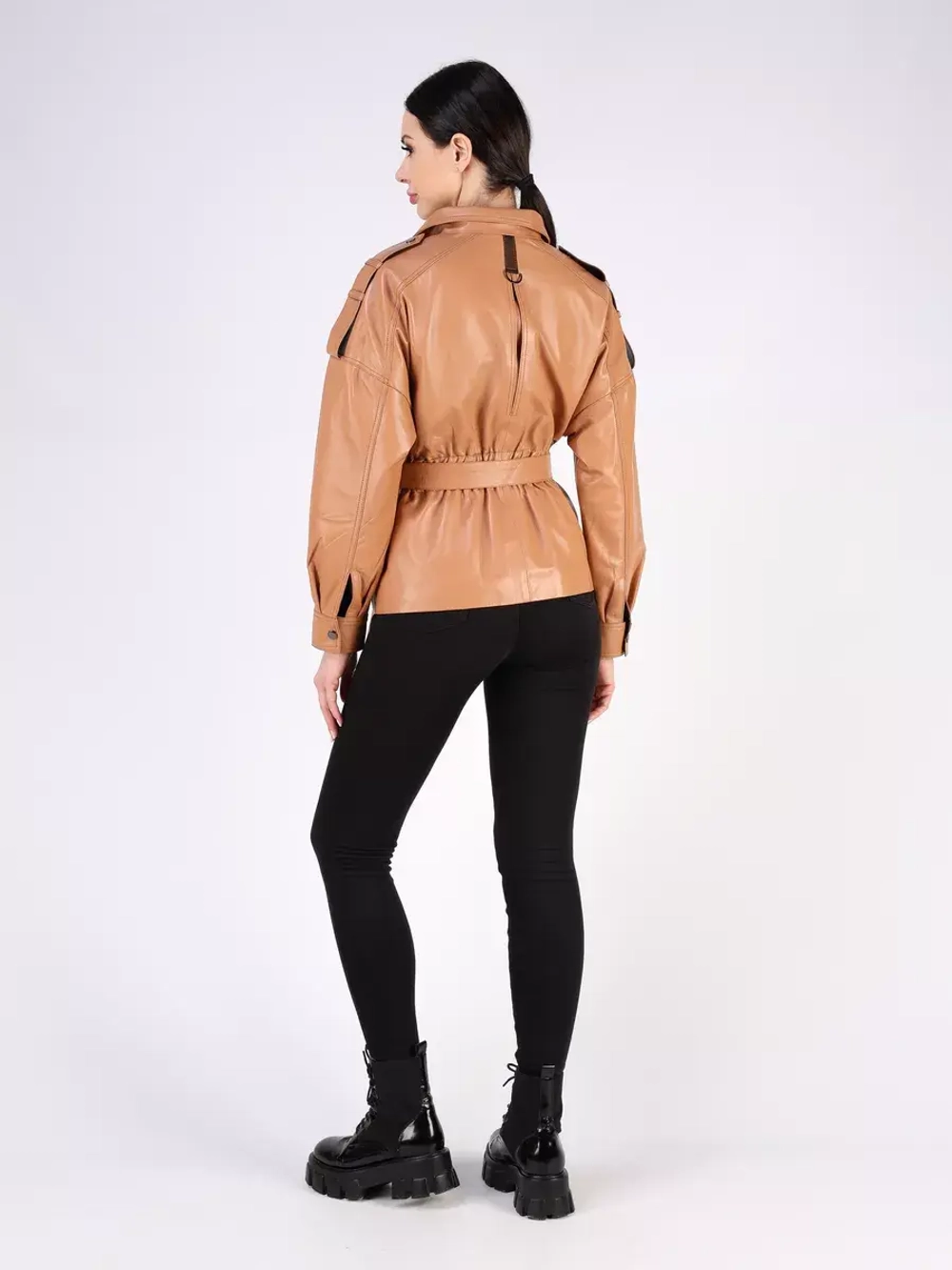 Кожаная куртка осенняя