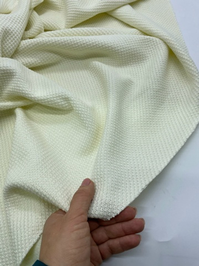 Хлопковая ажурная вязка экрю