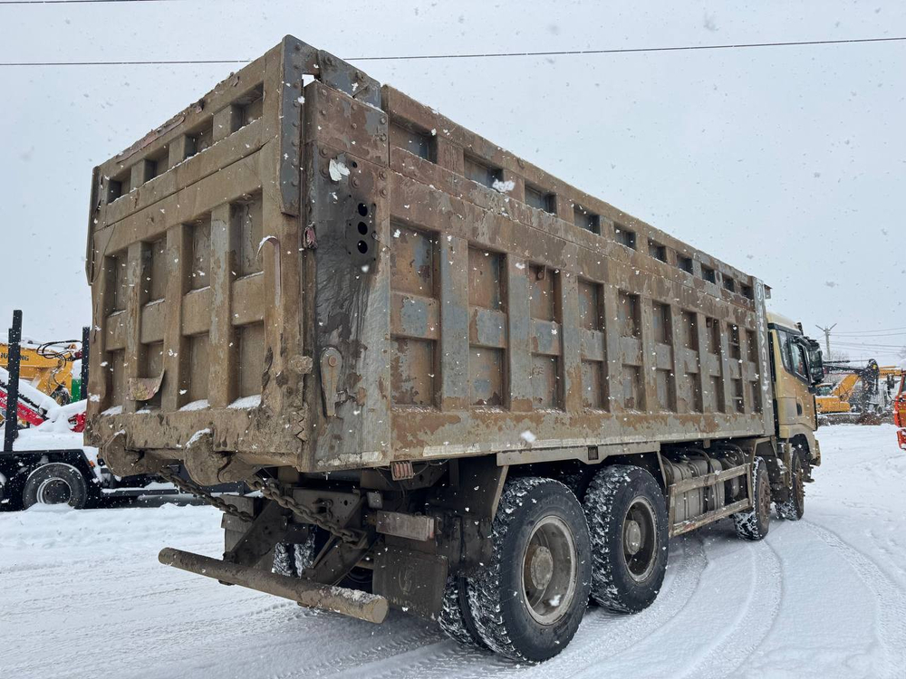 Shacman (Shaanxi) SX* 8x4 Самосвал SX33186V366 (Дизельный, 11,6 л, 423 л.с., МТ)