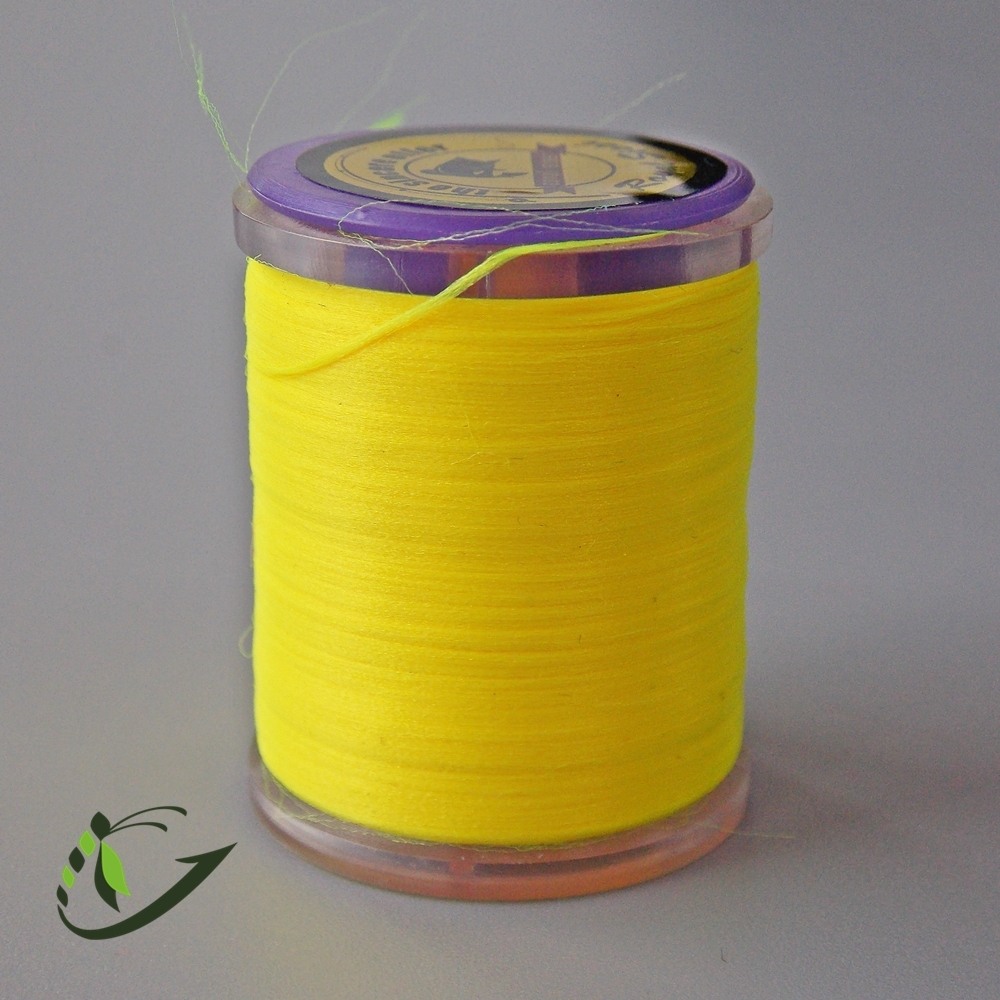 Royal Sissi нить UV Thread 6/0 (150D) 250 yards