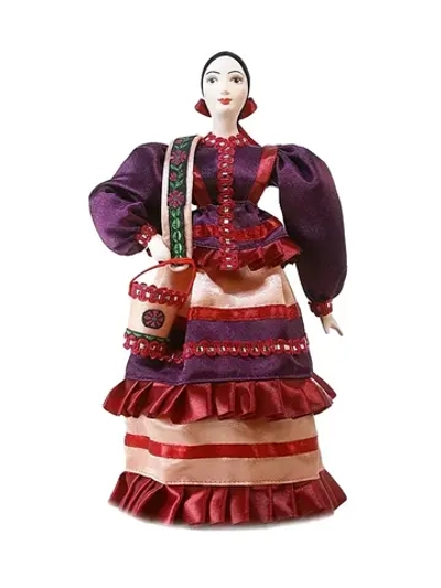 Кукла фарфоровая Водоноска-казачка