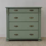 Комод для одежды Сюзанна, деревянный из массива сосны в викторианском стиле