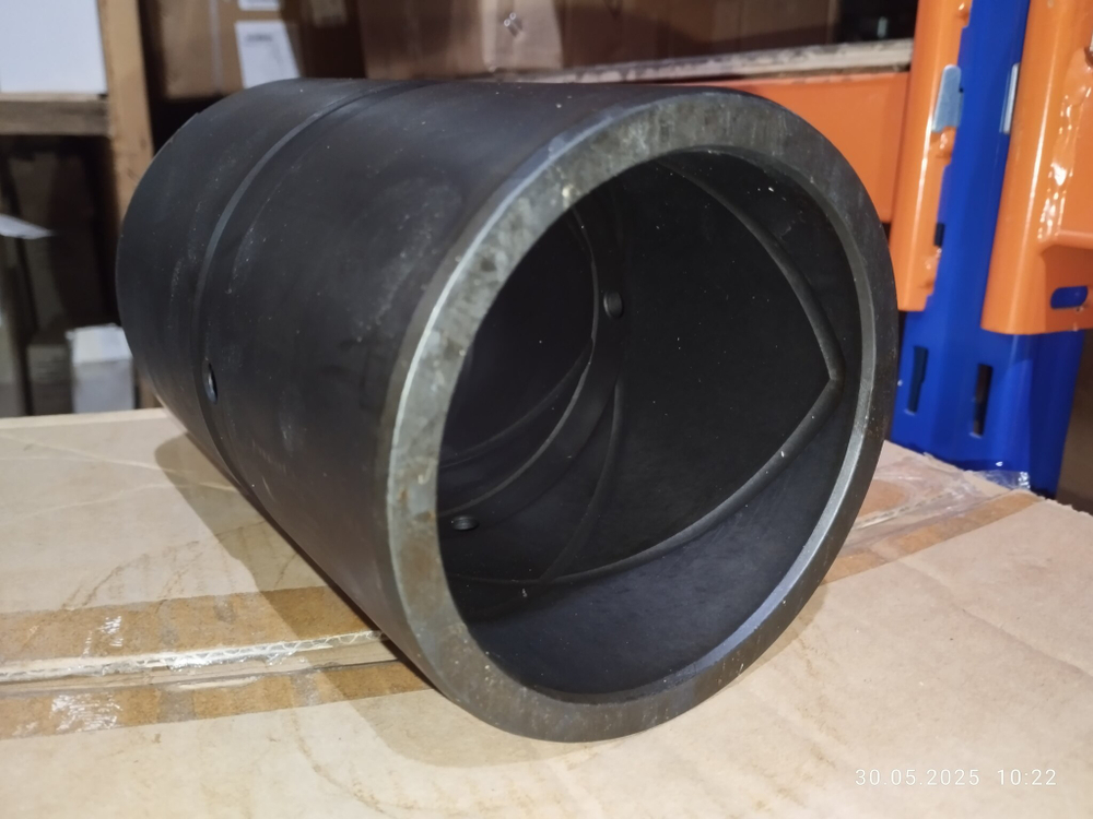 Втулка 61LF-10121