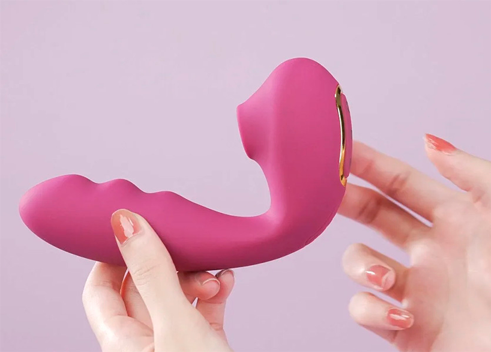 Фиолетовый вибратор 13,9см с вакуумной стимуляцией и нагревом BeYourLover Tara Purple TW05C