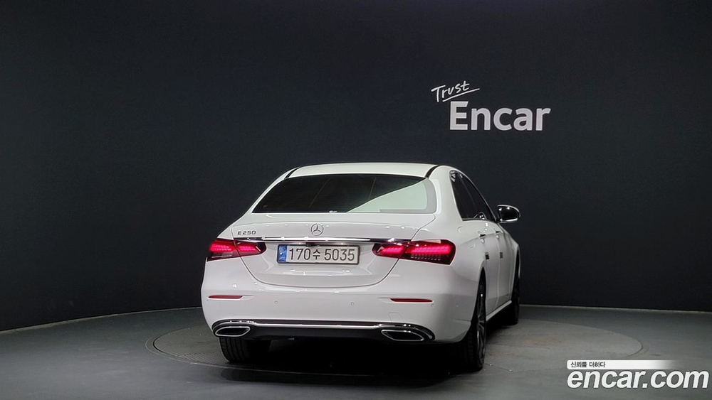Mercedes-Benz E-Class W213 E250 Avangarde (12.2020)