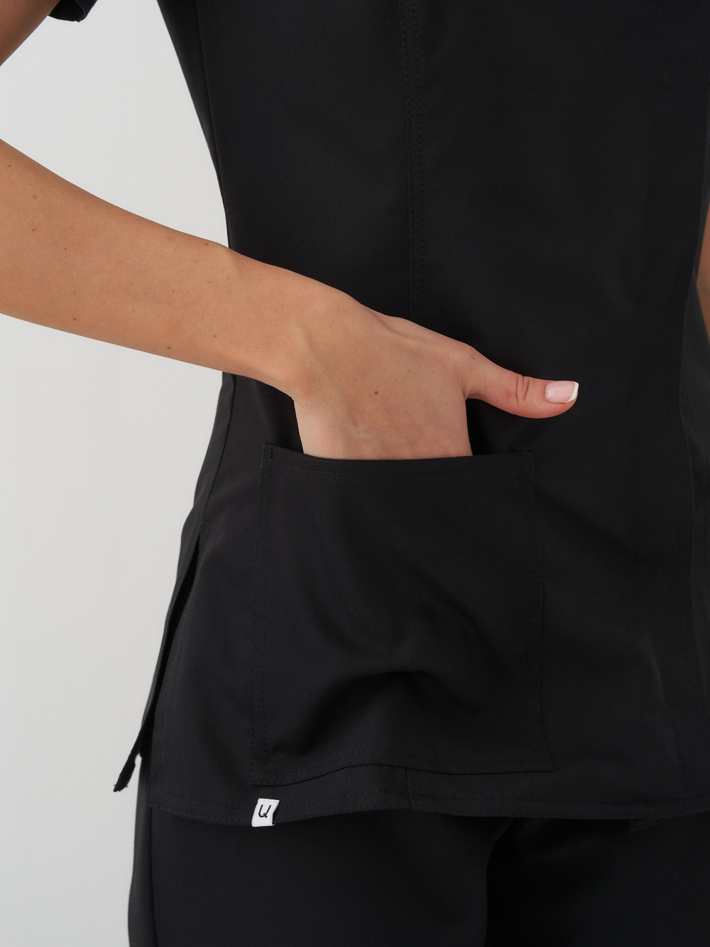 Блуза женская м222 liberty комфорт черный53