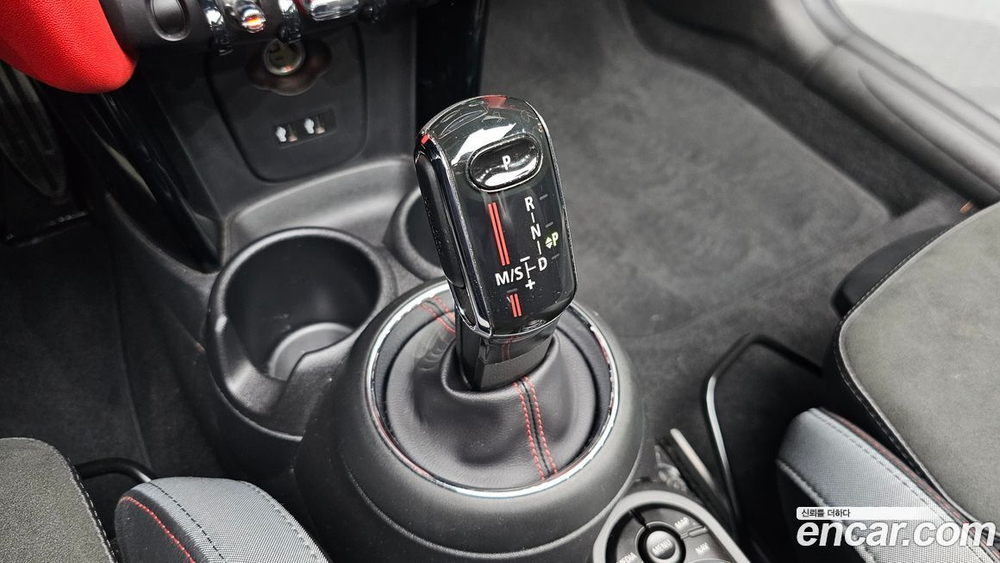 Mini Cooper S Convertible JCW (12.2019)