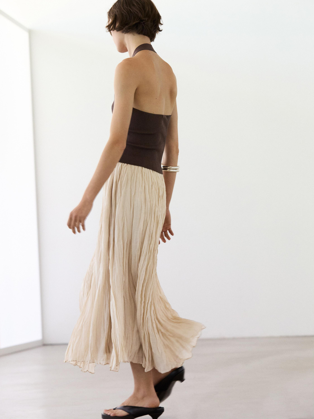 Massimo Dutti Струящаяся юбка миди с плиссировкой, кремовый